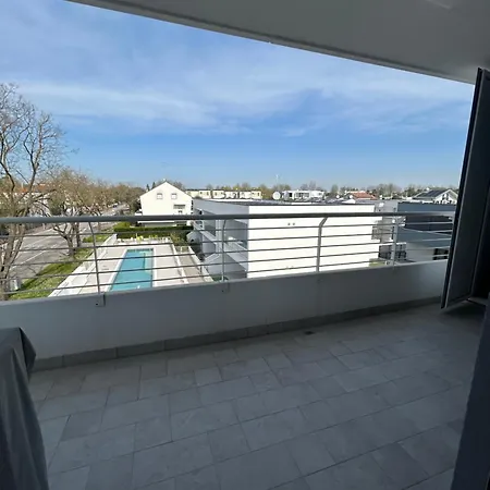 Nuovo Con Terrazzo E Piscina * 리도 디 예솔로