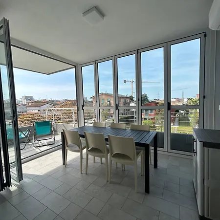 Nuovo Con Terrazzo E Piscina Appartement *