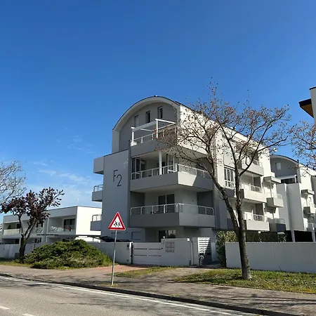 Nuovo Con Terrazzo E Piscina * לידו די ג'סולו