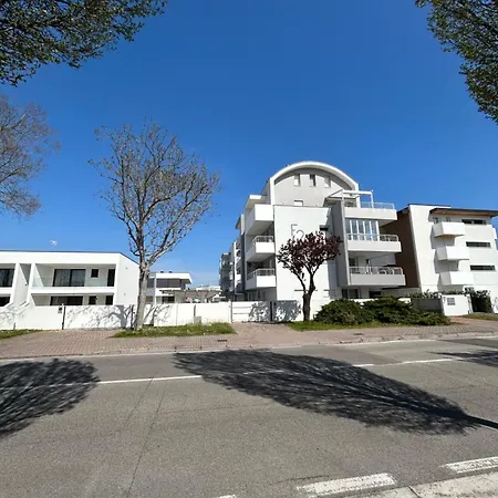 Nuovo Con Terrazzo E Piscina * לידו די ג'סולו